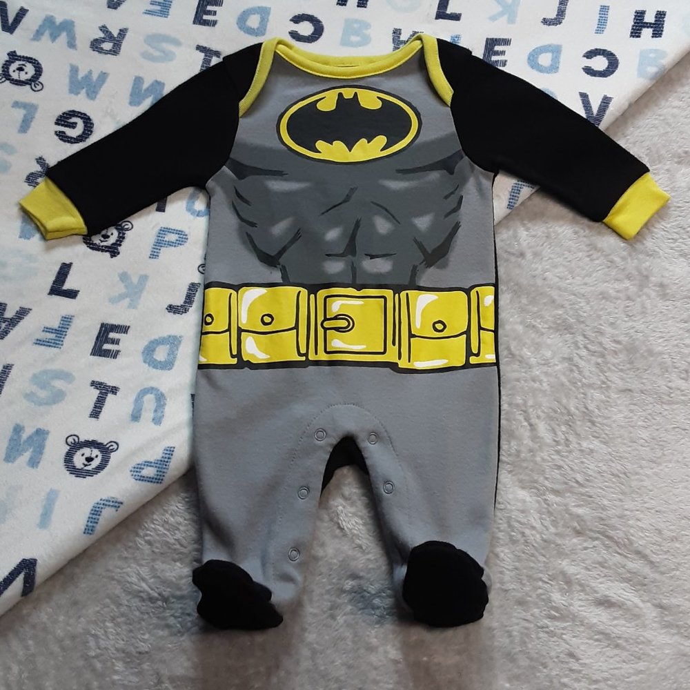 $1 | 0-3m | DC Comics | Batman Jumpsuit/Footies